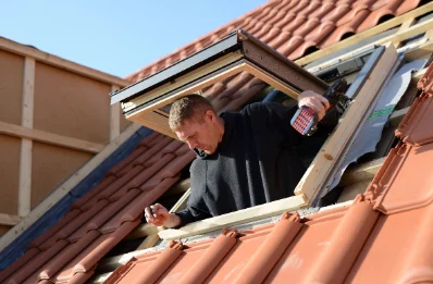 Pose de fenêtres de toit Velux à Villeneuvette